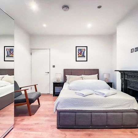 Prime Location Camden Luxury Apt Sleeps 6 Лондон Екстериор снимка
